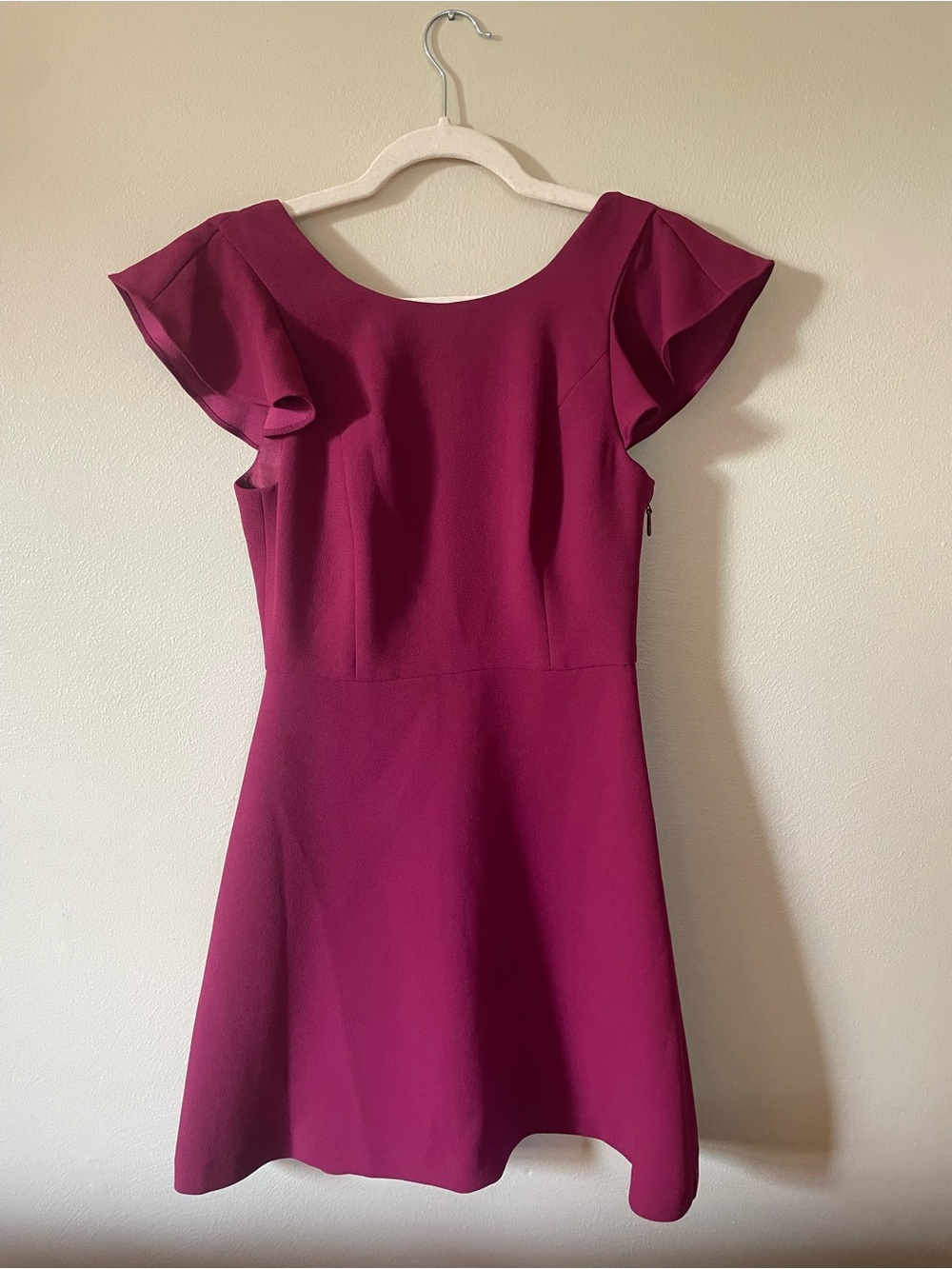 BCBGeneration Flounce Sleeve Dress - Picture 4 of 10